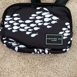 Fighting eel fanny pack